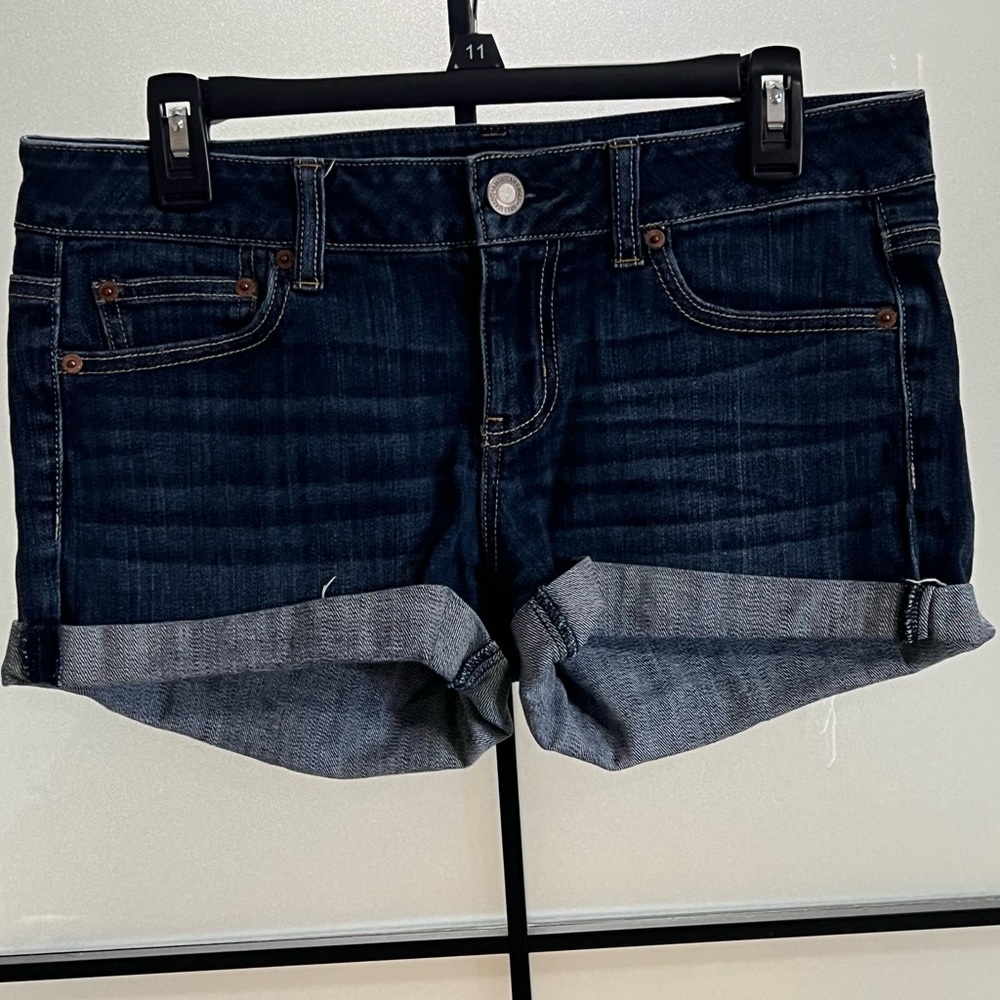 American Eagle Women’s denim shorts